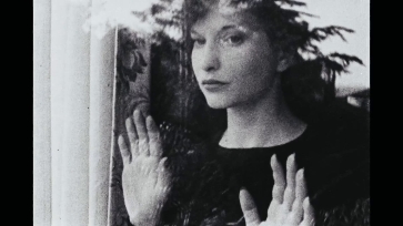 Fotograma de una película de Maya Deren.